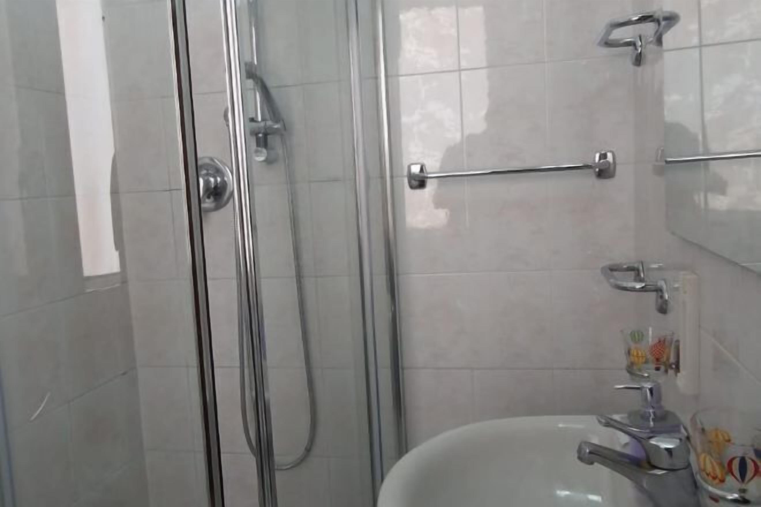 免費梳洗用品、風筒、坐浴桶、提供毛巾