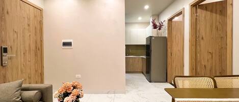 Family Apartment, City View | Living area