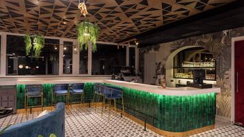 Bar (in der Unterkunft)