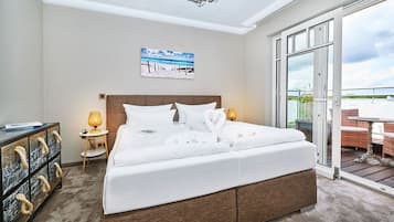 Penthouse-Suite mit Meerblick | 防敏寢具、迷你吧、房內夾萬、書桌