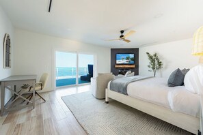 6 bedrooms, desk, free WiFi, bed sheets - Northeast Florida Retreat (Ponte Vedra Beach)