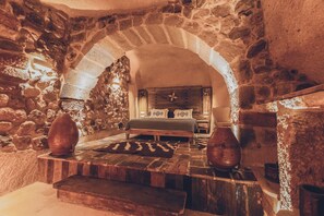 Deluxe Double Room with Jacuzzi | Ljudisolering, gratis wi-fi och sängkläder