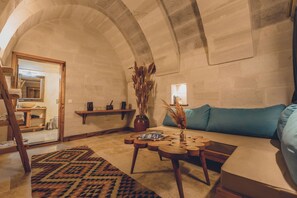 Deluxe Double Room | Living area - La maison de Sisik (Nevsehir)