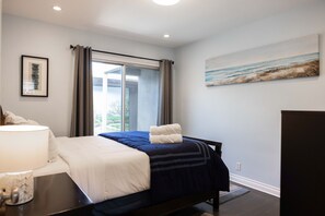 1 habitación, escritorio, tabla de planchar con plancha y wifi gratis 