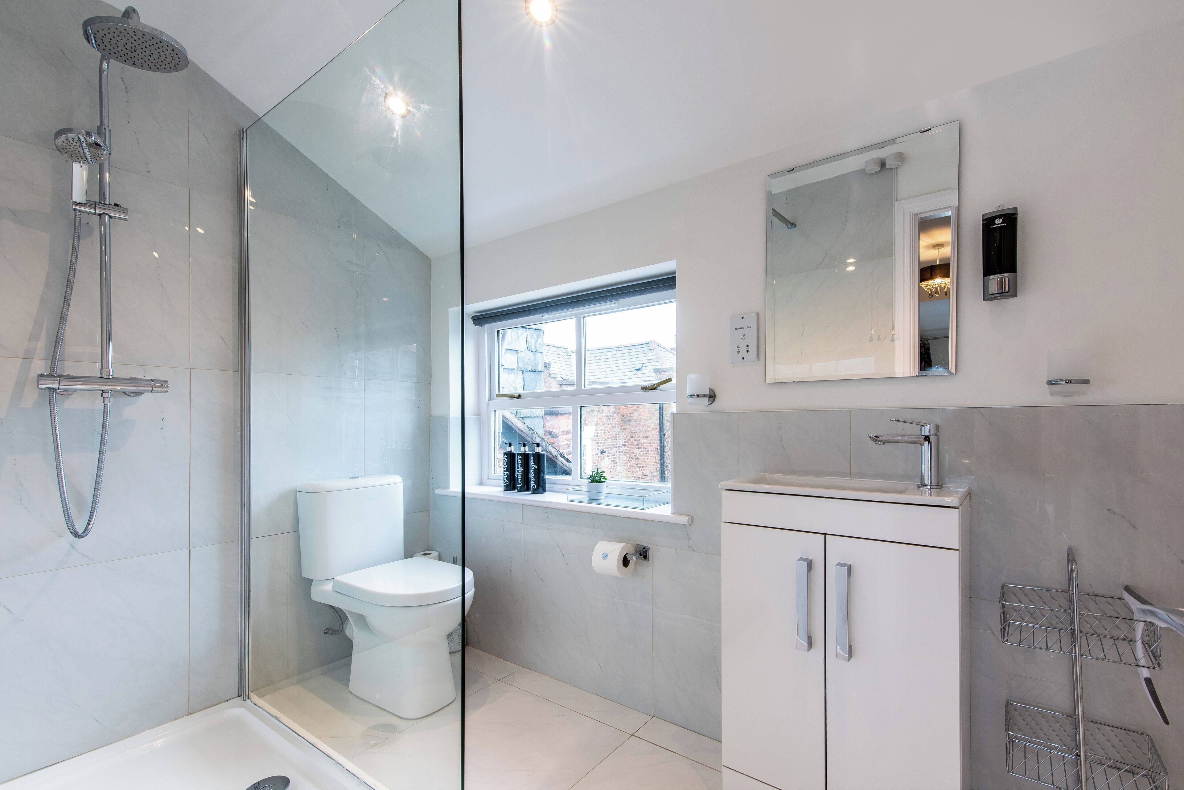 Apartment, 2 Bedrooms | Bathroom