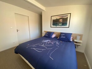 2 bedrooms, free WiFi, bed sheets