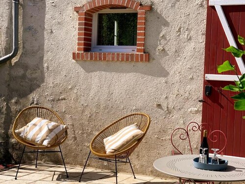 Gemütliches Ferienhaus mit privater Terrasse, Parkplatz und WLAN