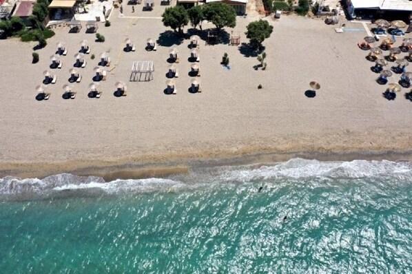Beach nearby - Blue Boutique Apts (Malevizi)