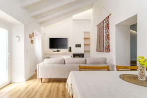 Cottage | Interior - Cottage in Aljezur- 2 bed Ensuite-casinha da Ivone (Aljezur)