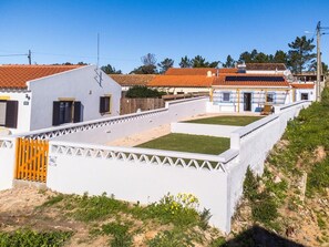 Exterior - Cottage in Aljezur- 2 bed Ensuite-casinha da Ivone (Aljezur)