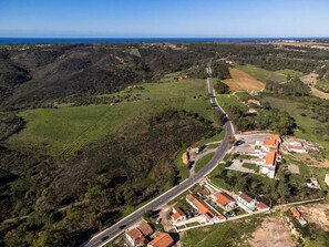 Cottage | Aerial view - Cottage in Aljezur- 2 bed Ensuite-casinha da Ivone (Aljezur)