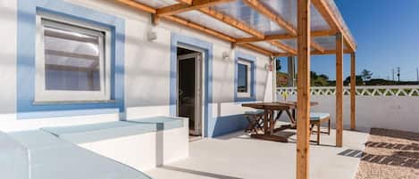 Cottage | Property grounds