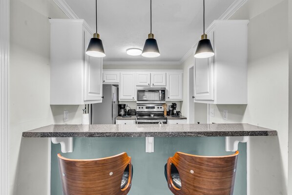 Fridge, microwave, oven, stovetop