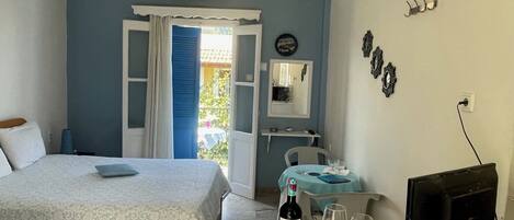 Comfort Double Room, Balcony, Garden View | Individually decorated, individually furnished, laptop workspace