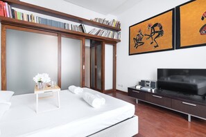 1 多间卧室、熨斗/熨衣板、WiFi、床单