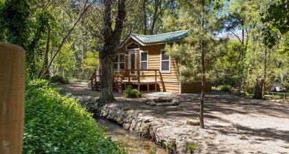 Secluded Cabin at Kern River Sequoia Campground (Cabin 09)