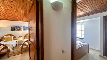 1 bedroom, iron/ironing board, free WiFi