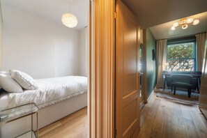 1 sovrum, skrivbord, strykjärn/strykbräda och wi-fi