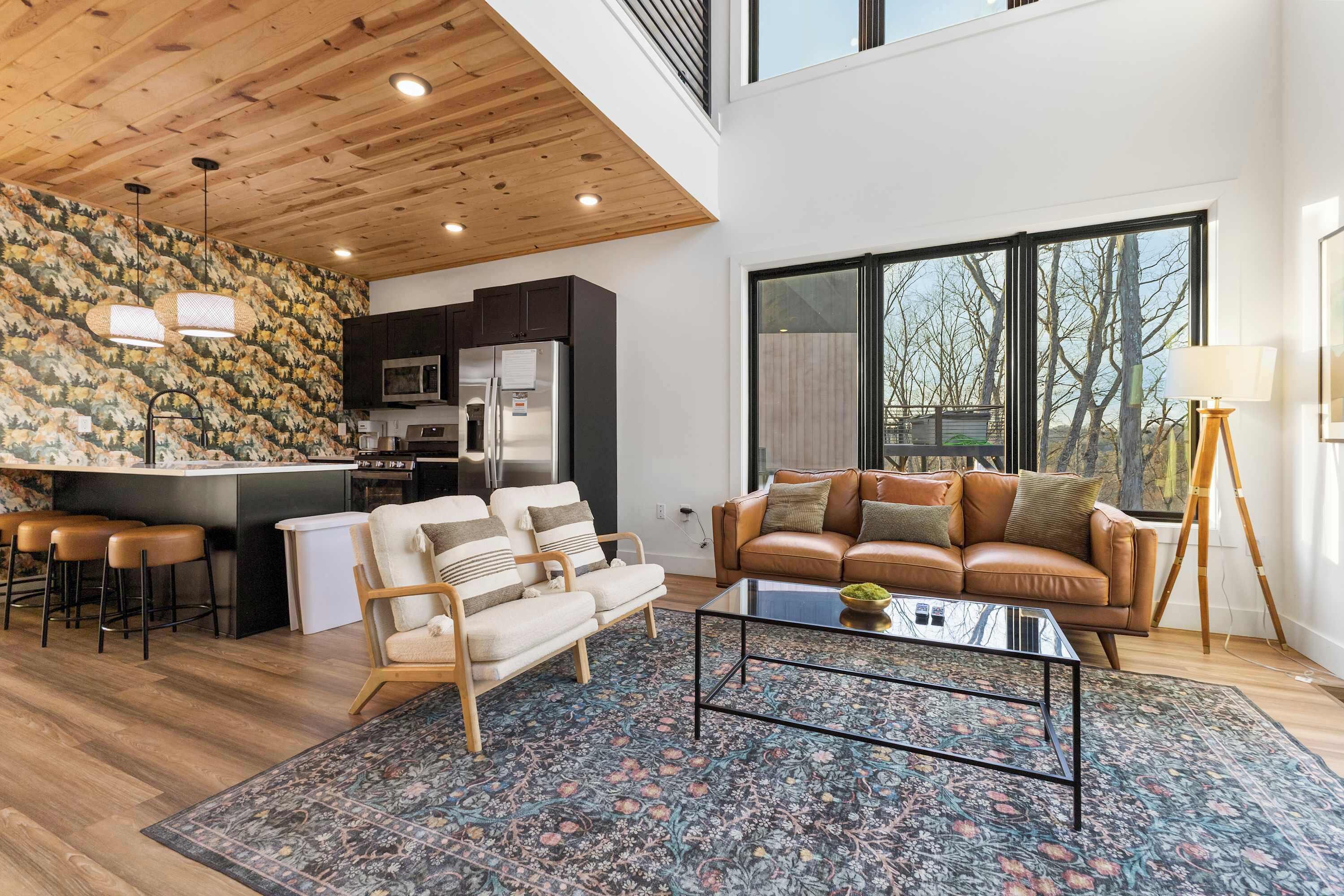 TV, fireplace, offices