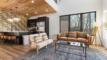 TV, fireplace, offices