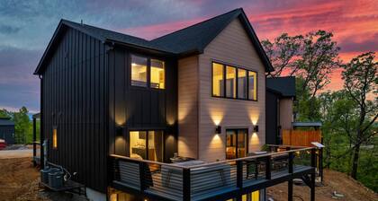 Family Friendly, Sleeps 10・Pool・Arcade・Hot Tub