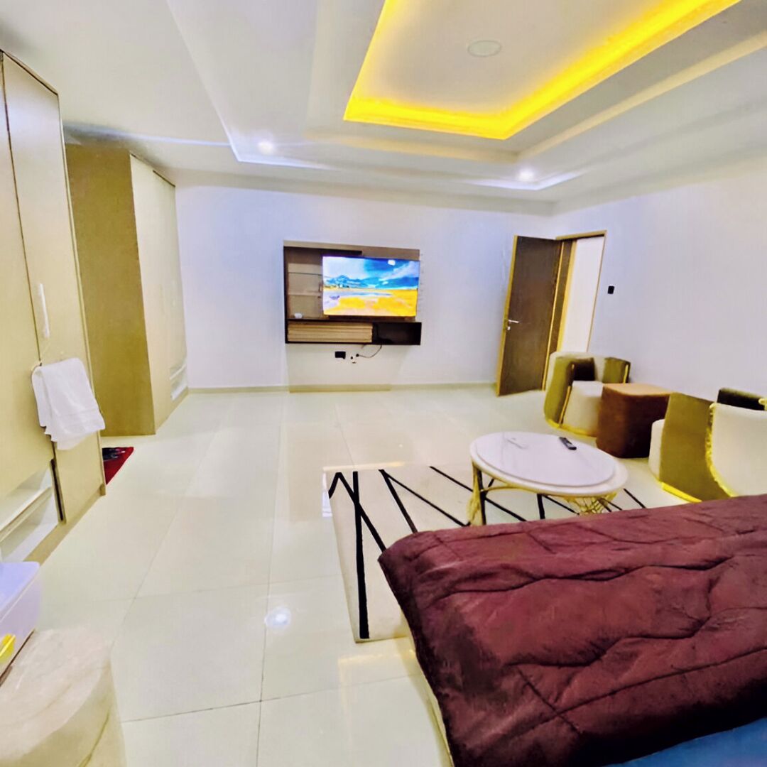 Apartemen, 3 kamar tidur, pemandangan halaman, area halaman | 3 kamar tidur, brankas, setrika/meja setrika, dan Wi-Fi gratis