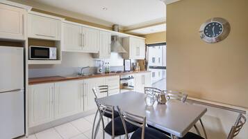 Appartement Standard, 5 chambres | Ăquipements de cuisine partagĂ©e
