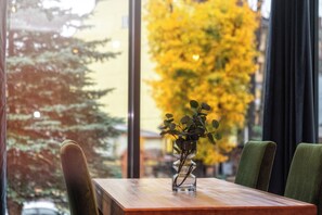 402 - without access to SPA | Dining room