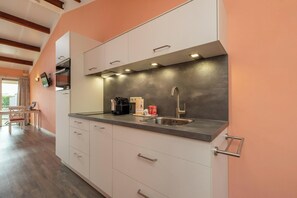 Kühlschrank, Mikrowelle, Geschirrspüler