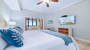 3 bedrooms, iron/ironing board, free WiFi, bed sheets - 4TH FLOOR!! OASIS, BEACHFRONT, LAZY RIVER, WATER SLIDE!! (Orange Beach)