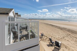 Beach nearby, sun-loungers - Slaapstrandhuisje - Strand Dishoek 345/346 | Dishoek (Dishoek)