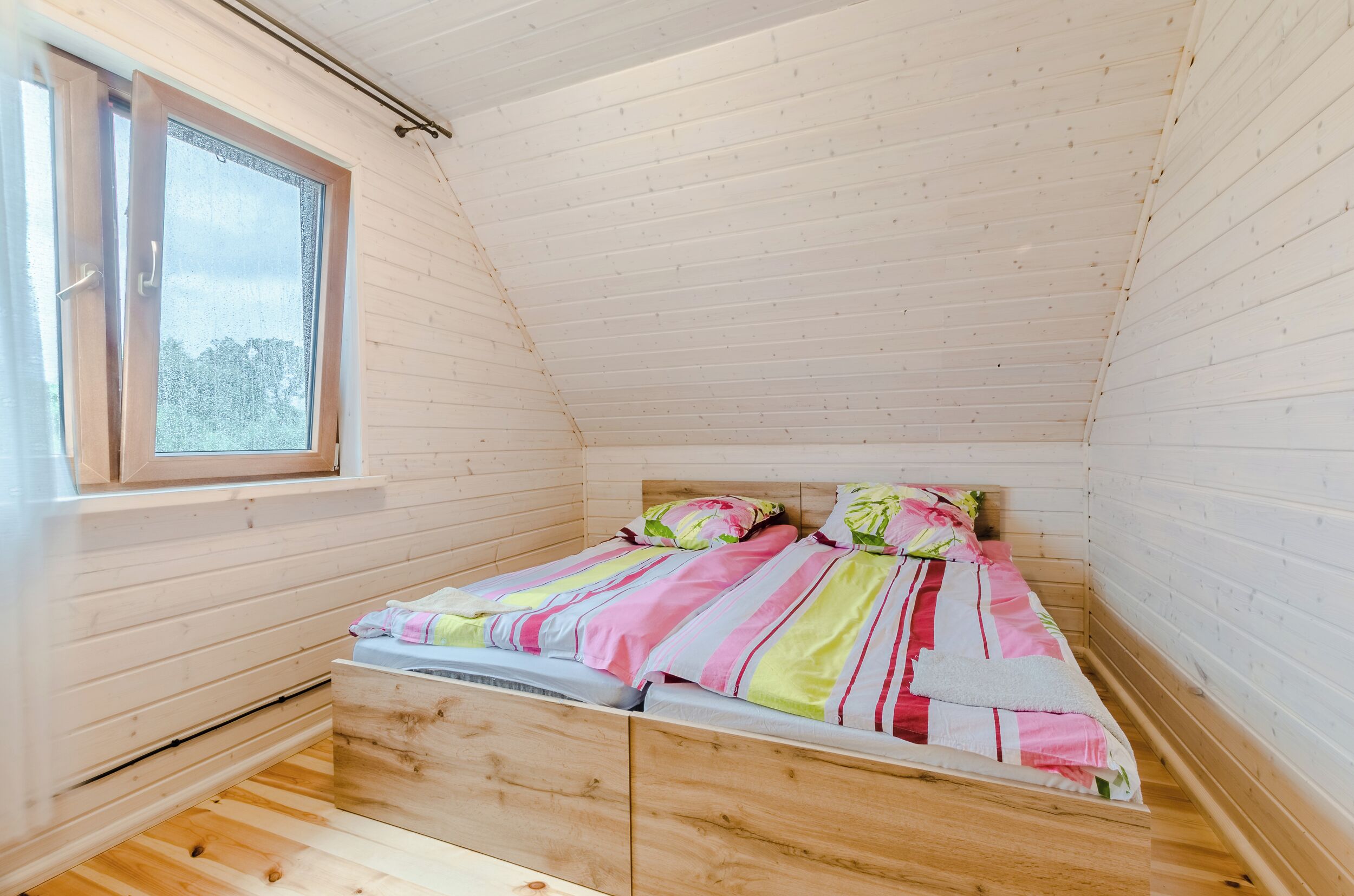 2 bedrooms
