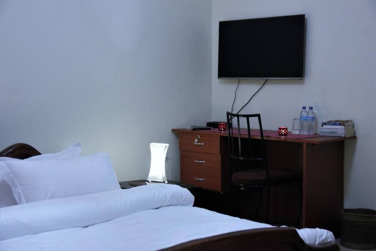 Single Room | WiFi (free)