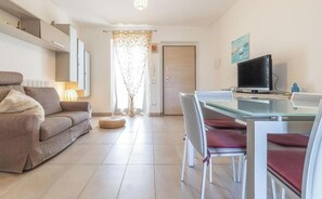 TV - Casamare Loreto - Two Bedroom Apartment, Sleeps 4 (Porto Recanati)