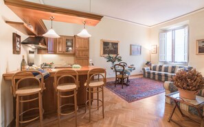 Interior - Duomo Suite - Two Bedroom Apartment, Sleeps 4 (Firenze)