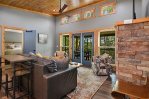 TV connectée, cheminée