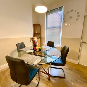 Nhà | 2 phòng ngủ