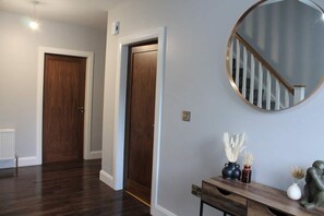 House | 3 bedrooms - Forest View House Hot Tub Sleeps 9 (Coleraine)