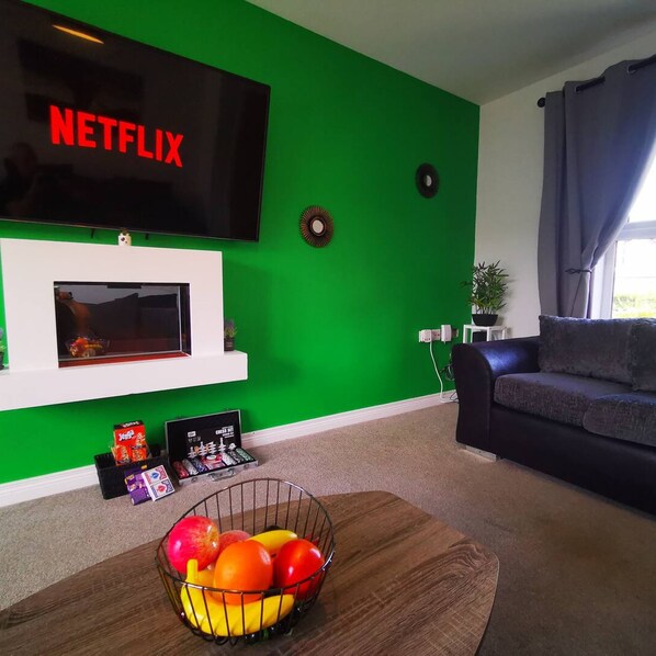 Room - 3BR Cosy Modern Stay (Belfast)