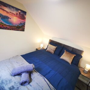 House | 4 bedrooms - 4BR Modern Botanic House (Belfast)