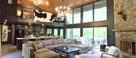 TV, fireplace, DVD player