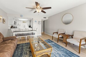 Smart TV, DVD player - Oceanfront Ground Floor 3BR Steps To Pool and Beach Access! (St. Augustine)