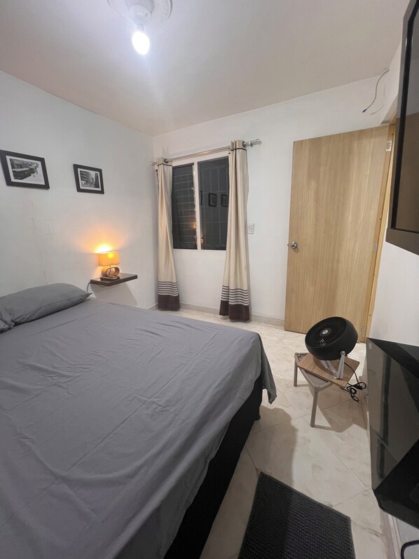 1 Schlafzimmer, Bügeleisen/Bügelbrett, WLAN, Bettwäsche