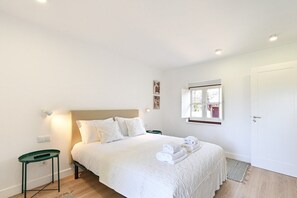 4 bedrooms, iron/ironing board, Internet, bed sheets - Quinta Rolim do Bouro w Jacuzzi - Sé Apartamentos (Amares)