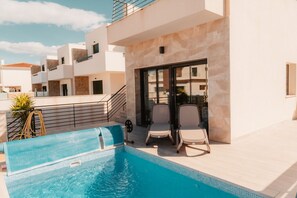 Beheizter Pool
