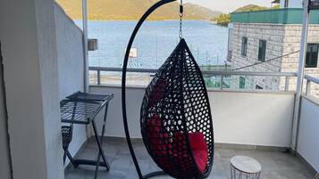 House (Four Bedroom Holiday Home with Sea Vi) | Property amenity