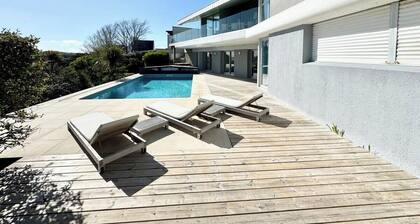 Luxury ! Villa dâarchitecte piscine - Vue mer 180°