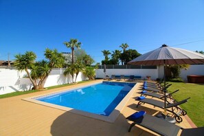 Pool - Villa Mills, Family villa , Large Pool (Parchal)