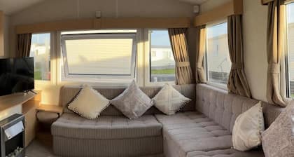 Impeccable 2-bed Static Caravan in Morecambe
