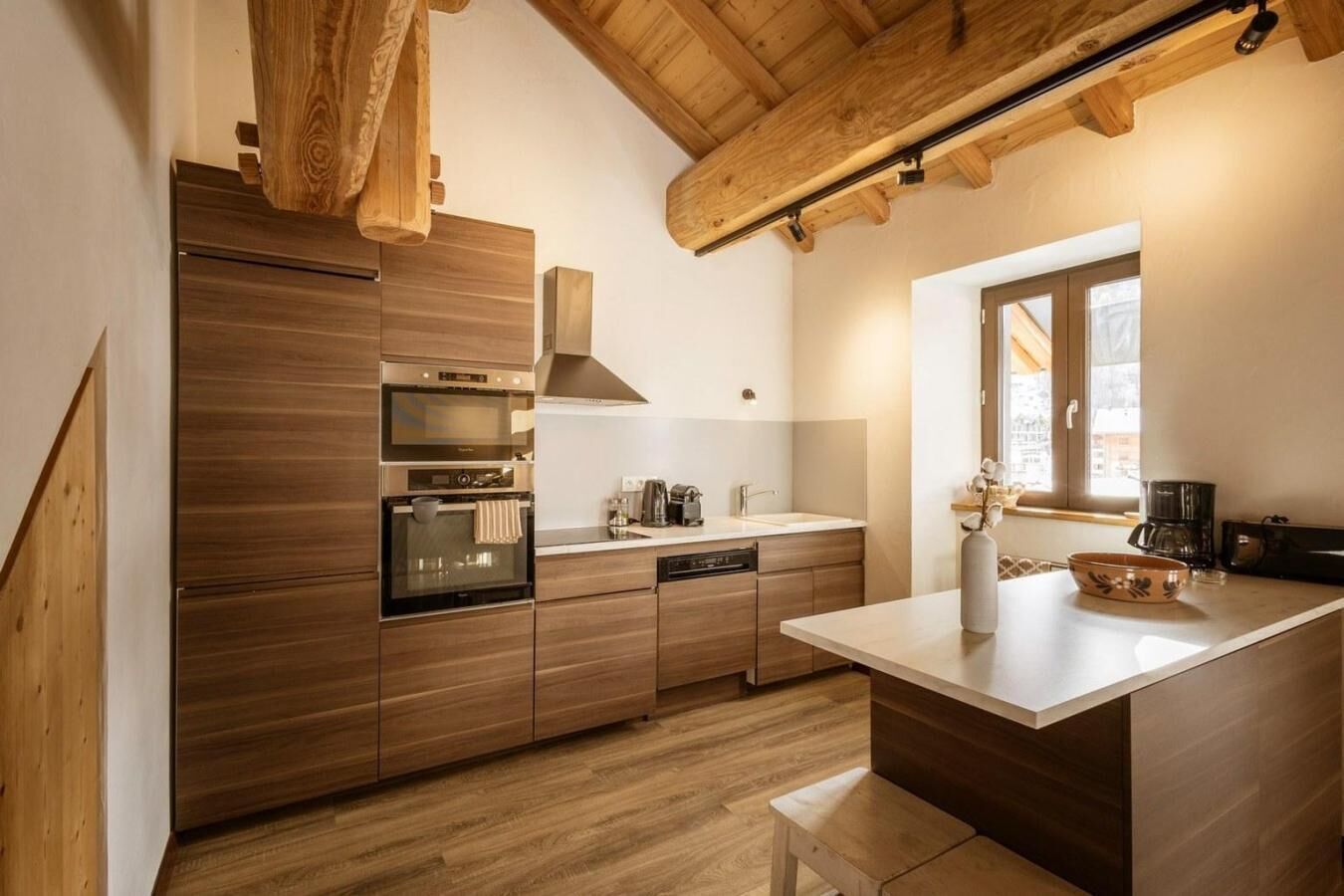 Frigorifero, microonde, forno, lavastoviglie